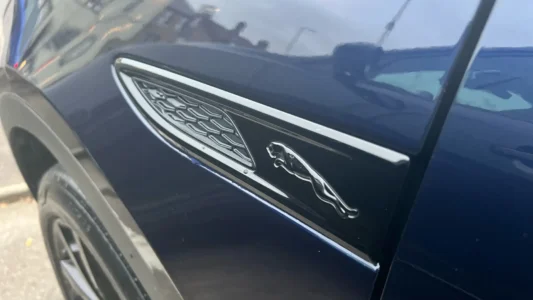 Zakelijk leasen Jaguar E-PACE P300e (4)