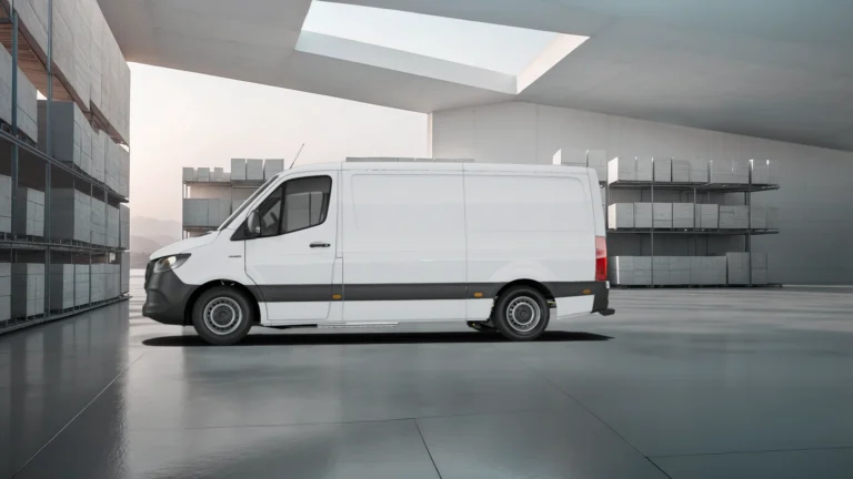 Mercedes-Benz eSprinter 56kWh 320 L2H1 RWD PRO zakelijke lease - zijaanzicht
