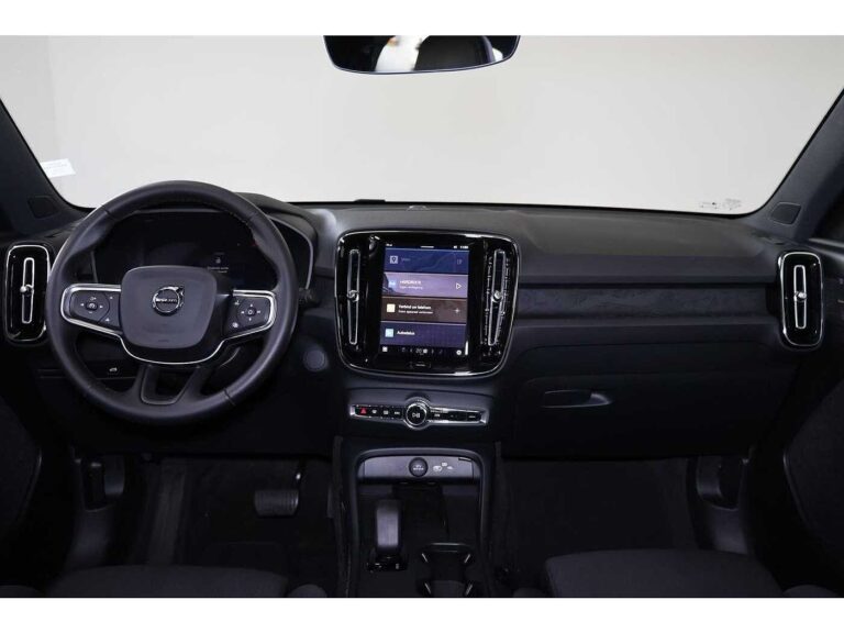 Volvo EC40 Ultra Black Edition Leasen (1)