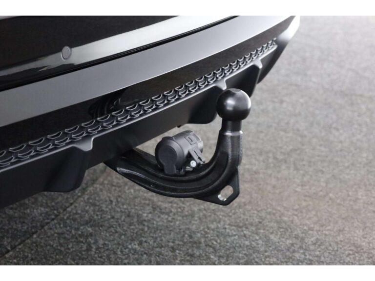 Audi-Q8-55-TFSI-e-occasion-lease-trekhaak