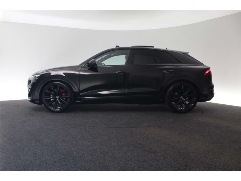 Audi-Q8-occasion-lease-direct-leverbaar-Mythoszwart-2