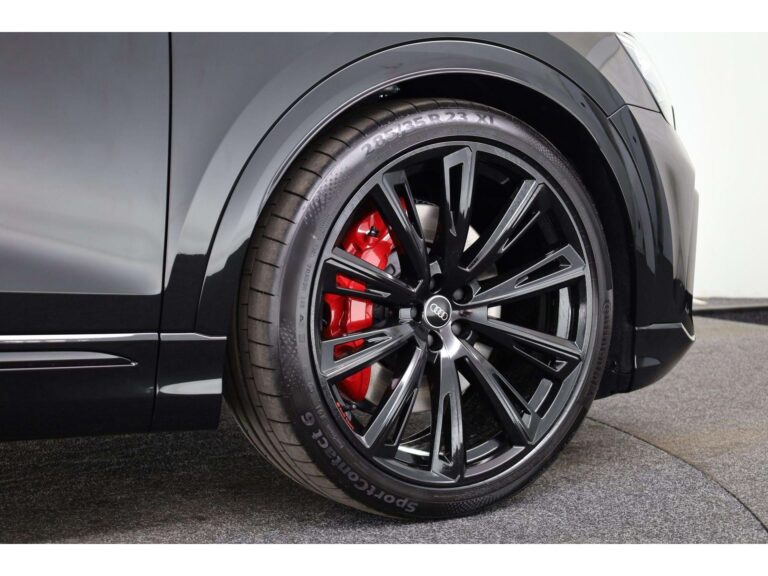 Audi-Q8-zakelijk-leasen-met-23-inch-Audi-Sport-velgen-1