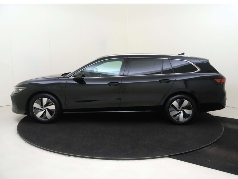 Volkswagen Passat Variant 1.5 eHybrid 204pk Business voorraadlease - zijaanzicht