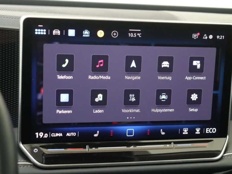 Volkswagen Passat Variant zakelijke lease - infotainment hoofdmenu