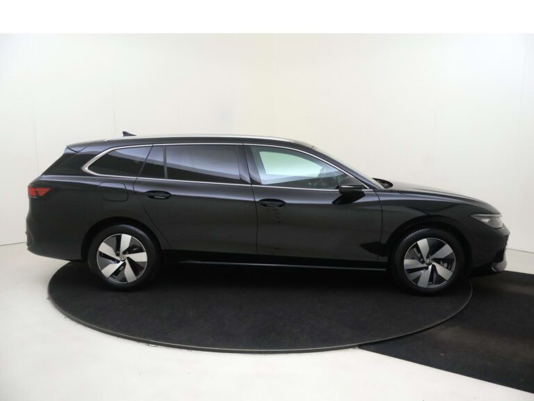 Volkswagen Passat Variant lease - zijaanzicht, tweede hoek
