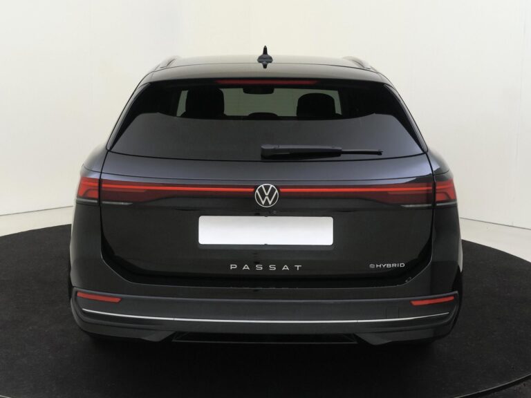 Volkswagen Passat Variant leasen - recht achteraanzicht