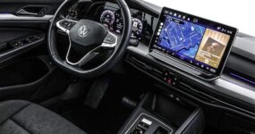Volkswagen Golf PHEV 150 Life Edition Aut kofferbakruimte