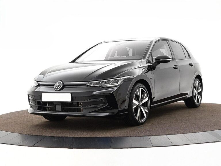 Volkswagen Golf zakelijke lease - schuin vooraanzicht