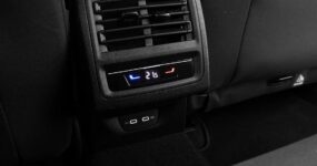 Volkswagen Golf voorraadlease snel rijden 2025 model