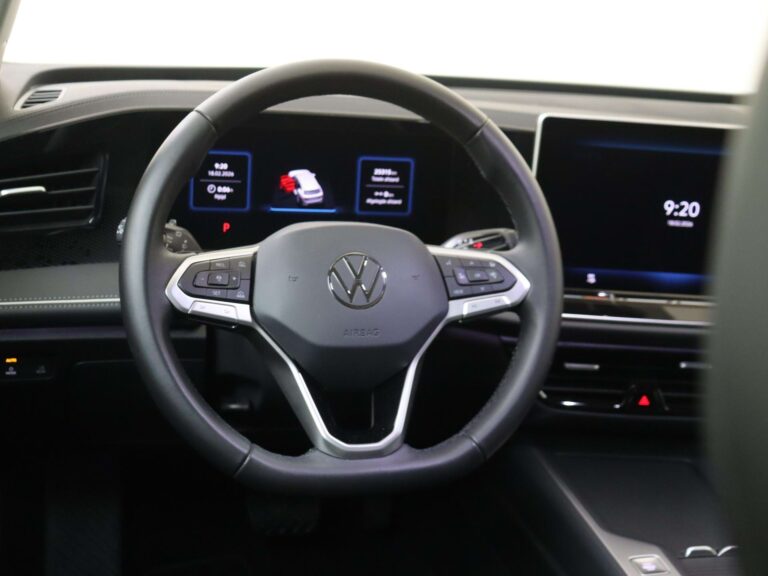 Volkswagen Passat Variant 1.5 eHybrid 204pk Business leasen - stuurwiel met digital cockpit