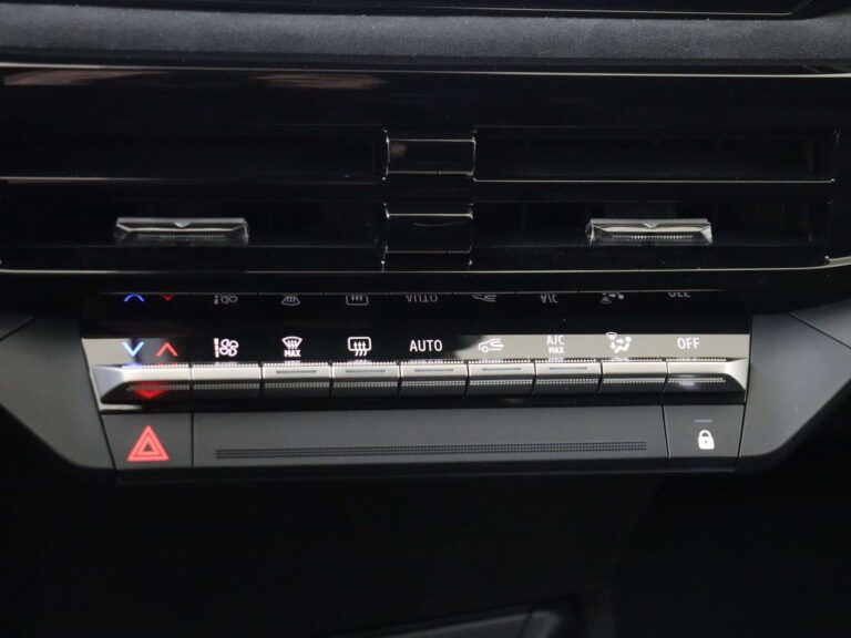 Renault Clio 1.8 Hybrid 160 esprit alpine voorraadlease - close-up van de klimaatbediening