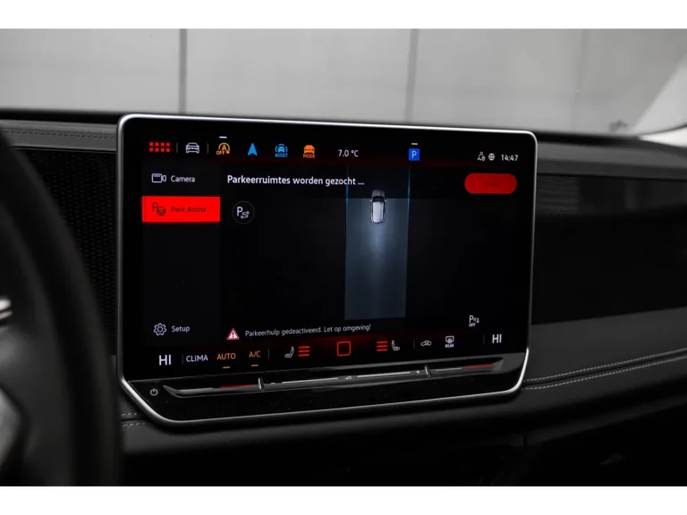 Volkswagen Tiguan zakelijke lease - infotainmentscherm met Park Assist