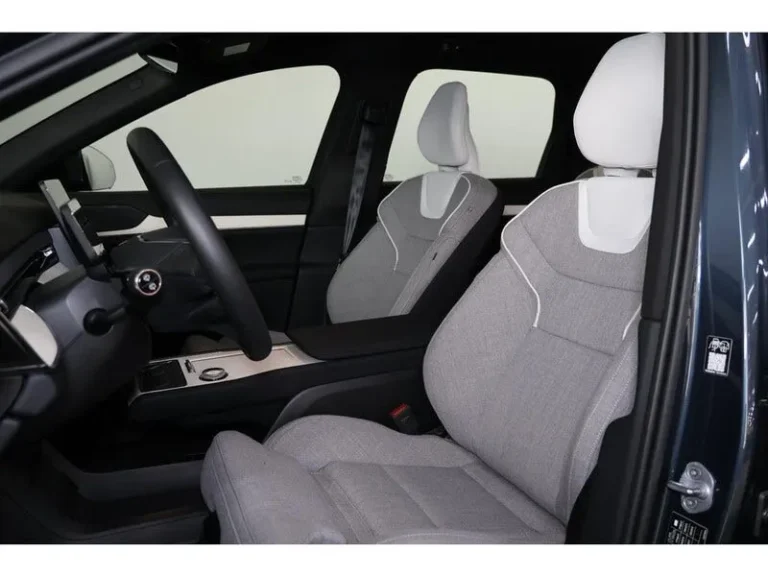 Blauwe Volvo EX90 occasion lease direct leverbaar