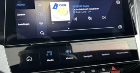 Interieur van de Peugeot e-308 met 3D i-Cockpit