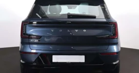 Interieur van de Volvo EX90 met 7 zitplaatsen