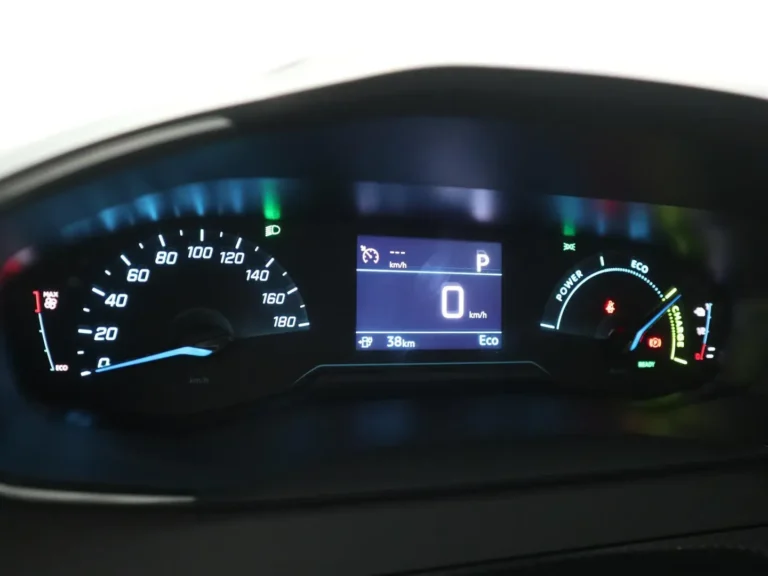 peugeot-208-gt-met-17-inch-lichtmetalen-velgen-yanaka