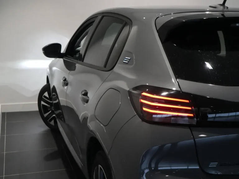 peugeot-208-gt-voorraadlease-snel-rijden-bijtellingsvriendelijk