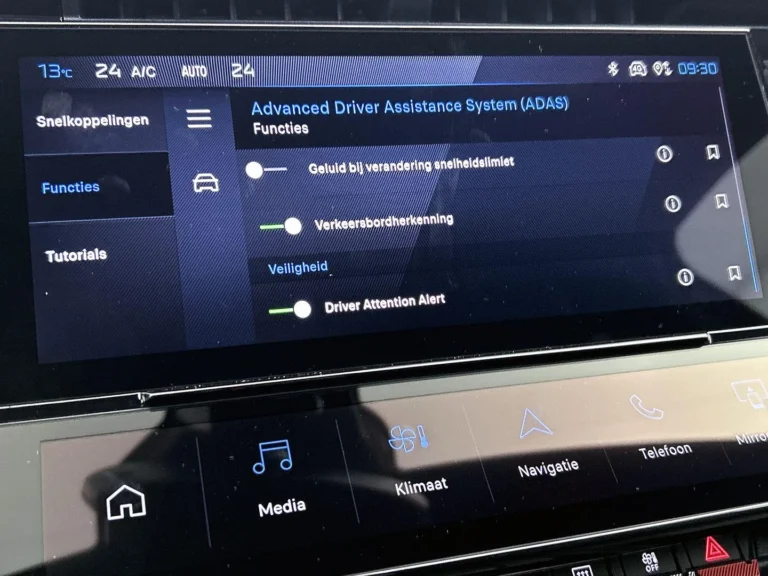 Peugeot e-308 GT zakelijk leasen 18 inch velgen