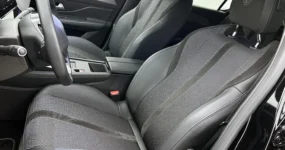 Peugeot e-308 met Adaptieve cruise control interieur
