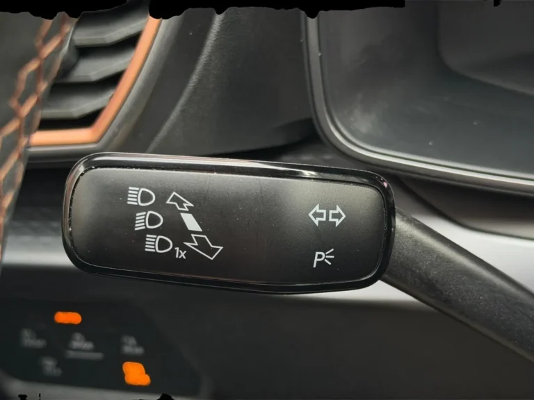 Smartphone entry Cupra Leon E-Hybrid keyless