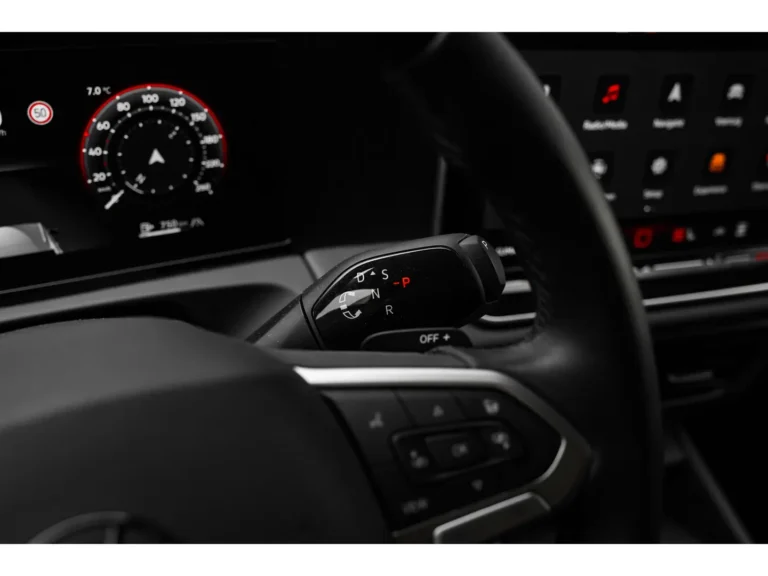 Volkswagen Tiguan 1.5 eTSI 150pk Life Edition occasion lease - digital cockpit met versnellingspook