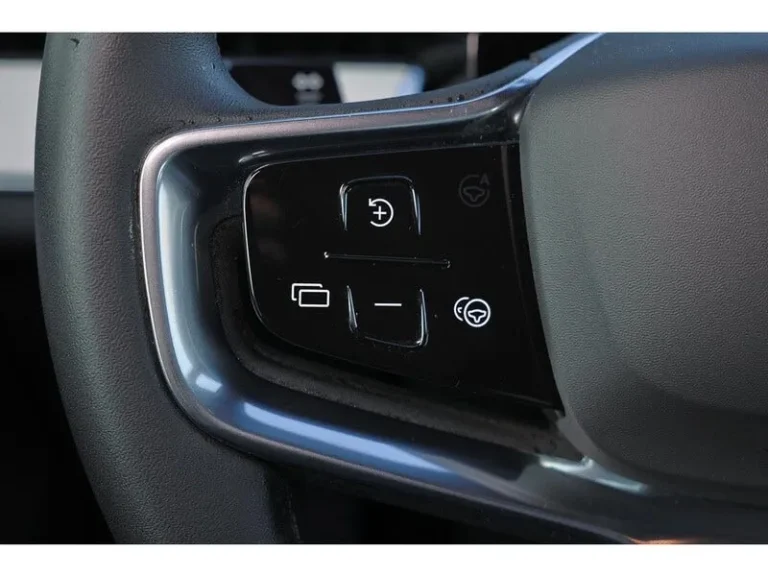 Volvo EX90 voorraadlease snel rijden 408 pk