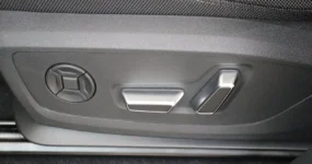 Audi Q3 200 kW e-hybrid S edition 5d zakelijk leasen bij LeaseRoute
