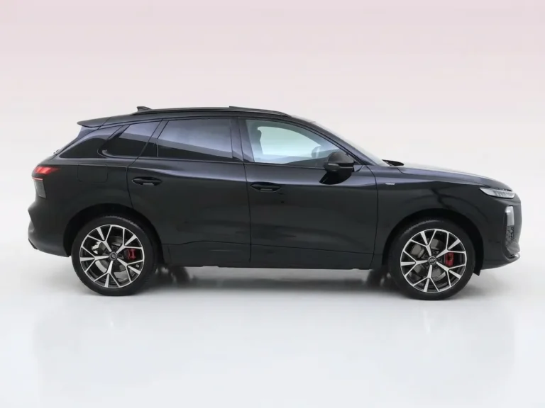Audi Q3 e-hybrid S line operational lease direct leverbaar Nederland