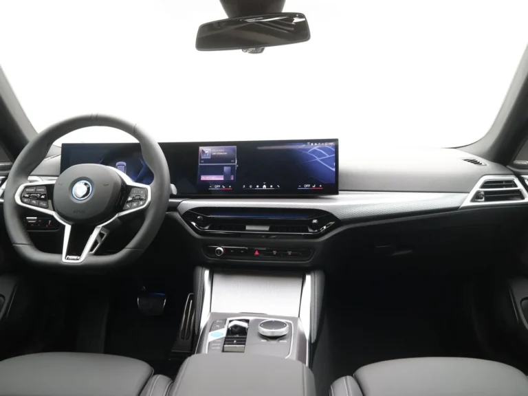 BMW Widescreen Display cockpit technologie