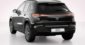 Multifunctioneel sportstuur in leder nappa in Mercedes-Benz EQA LIMITED
