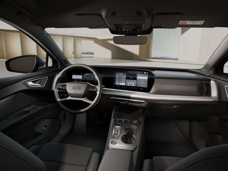Audi Q4 e-tron Advanced Edition zakelijk leasen cockpit