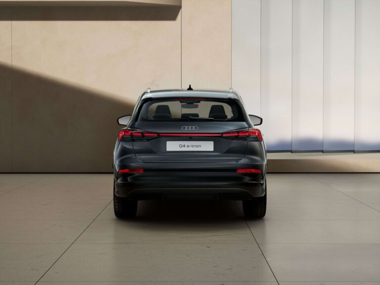 Audi Q4 e-tron Advanced Edition zakelijk leasen achterzijde