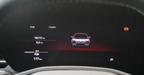 Audi Q6 e-tron performance met adaptive cruise control