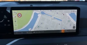 Kia EV5 met draadloze telefoonlader
