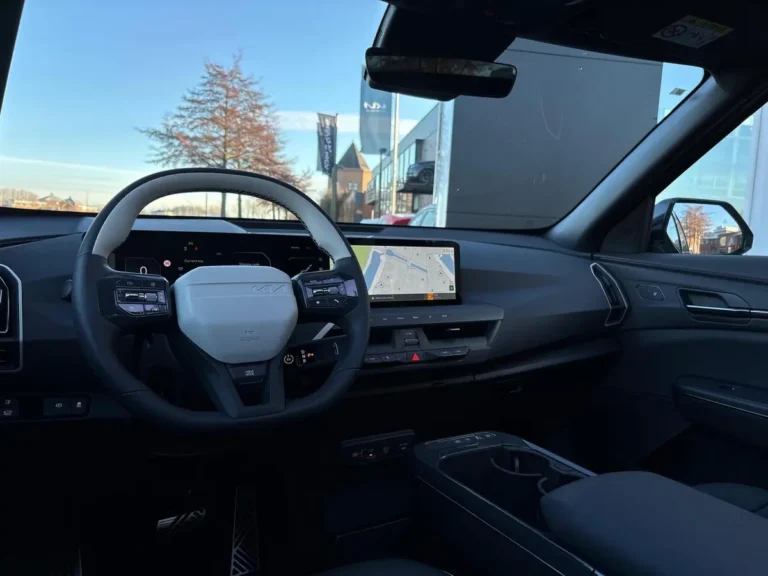 Kia EV5 met sfeerverlichting interieur