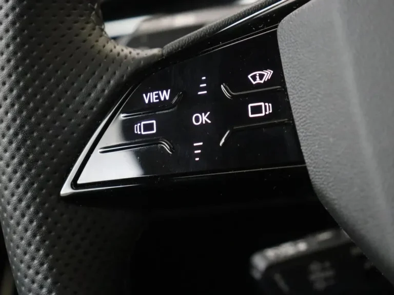 S edition performance Audi Q6 e-tron interieur dashboard