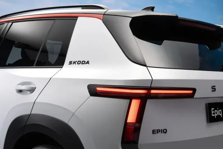 Skoda Epiq elektrische crossover voorraadlease snel rijden