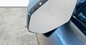 Snel rijden in deze Polestar Polestar 4 voorraadlease Storm metallic