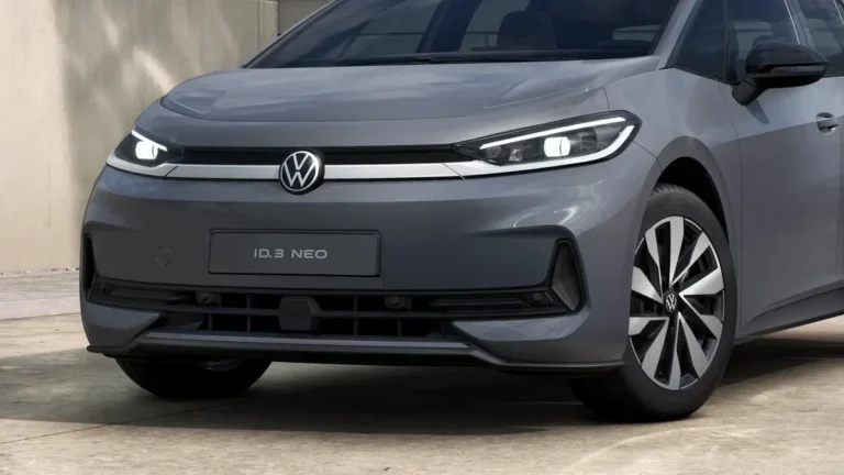 Volkswagen ID.3 Neo 58kWh Life leasen - detail van de LED-koplamp en grille