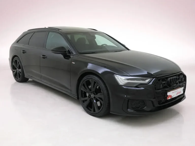 Audi A6 Avant jonge occasion lease - achteraanzicht met strakke LED achterlichten en quattro embleem