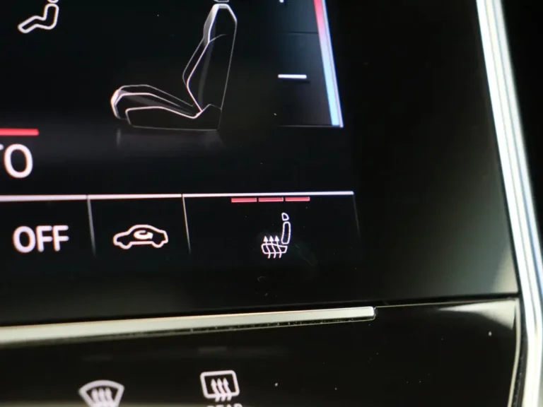 Audi A6 Avant zakelijke lease - zijaanzicht met sportieve lichtmetalen velgen en zwarte raamlijsten
