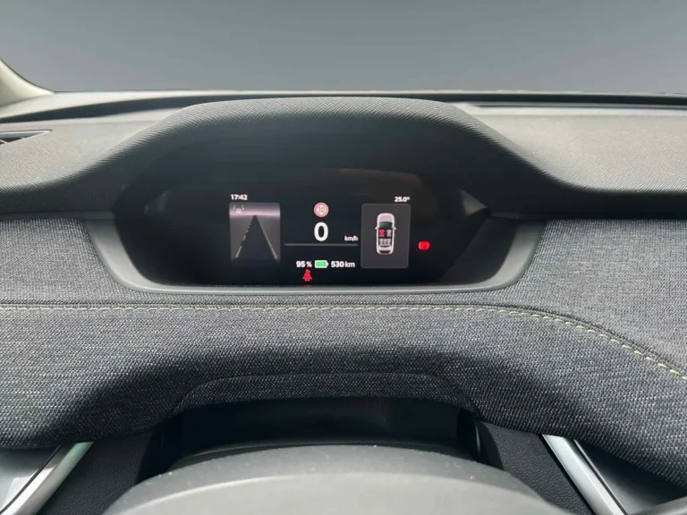 Skoda Elroq 85 leasen - digitale bestuurdersdisplay achter het stuur