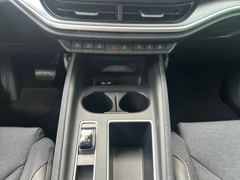Skoda Elroq 85 snel leverbaar - Simply Clever opbergvakken in de cabine