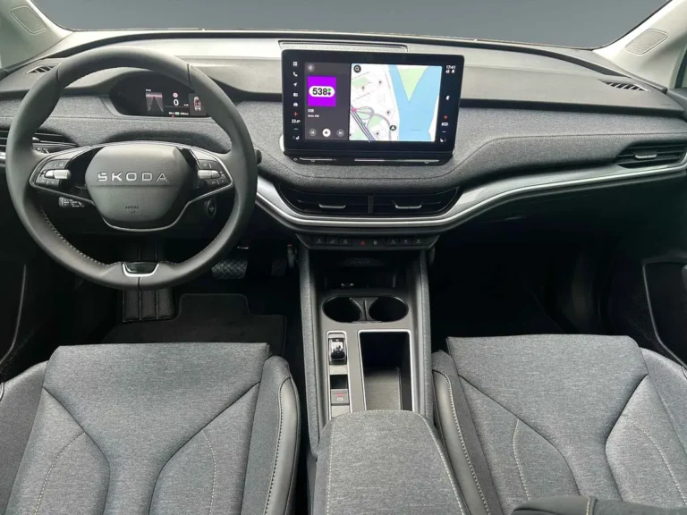 Skoda Elroq 85 zakelijk leasen - Apple CarPlay op het centrale scherm