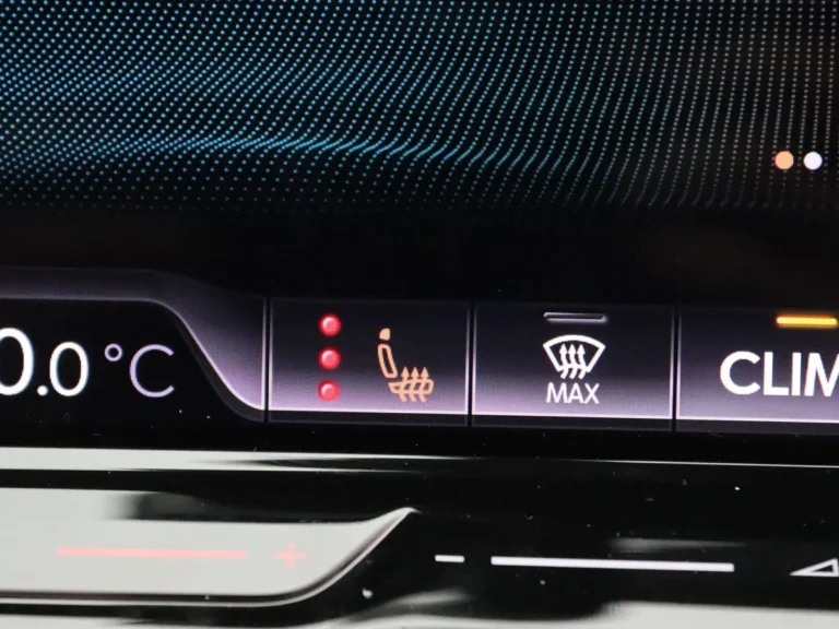 Snel rijden in deze Cupra Terramar met 20 inch lichtmetalen velgen