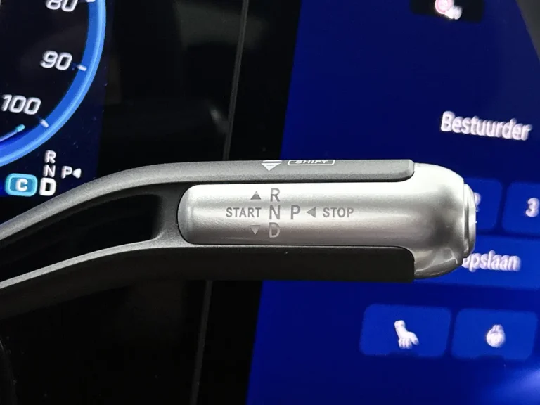 Mercedes-Benz CLA, schakelaar versnellingsbak met R N D P START STOP functies