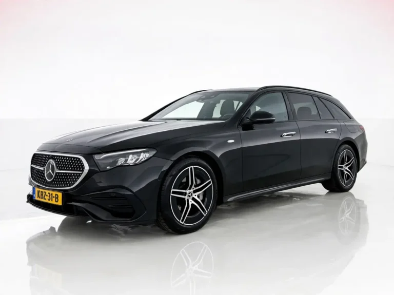 Mercedes-Benz E-Klasse Estate, driekwart voorzijde links