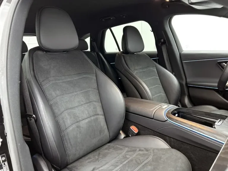Mercedes-Benz E-Klasse Estate, voorstoelen