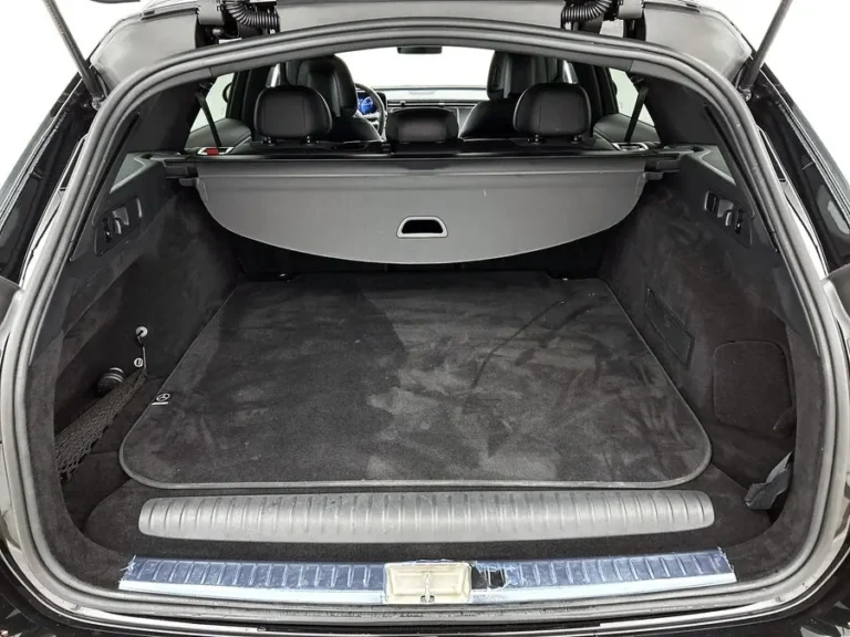 Mercedes-Benz E-Klasse Estate, kofferbak
