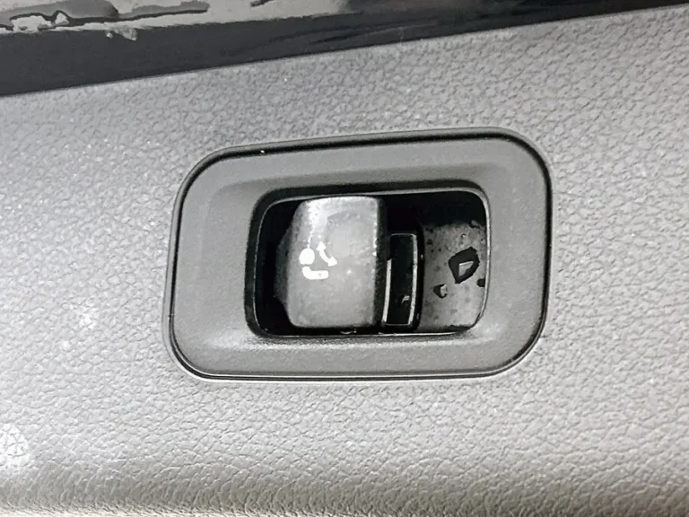 Mercedes-Benz E-Klasse Estate, kinderslot